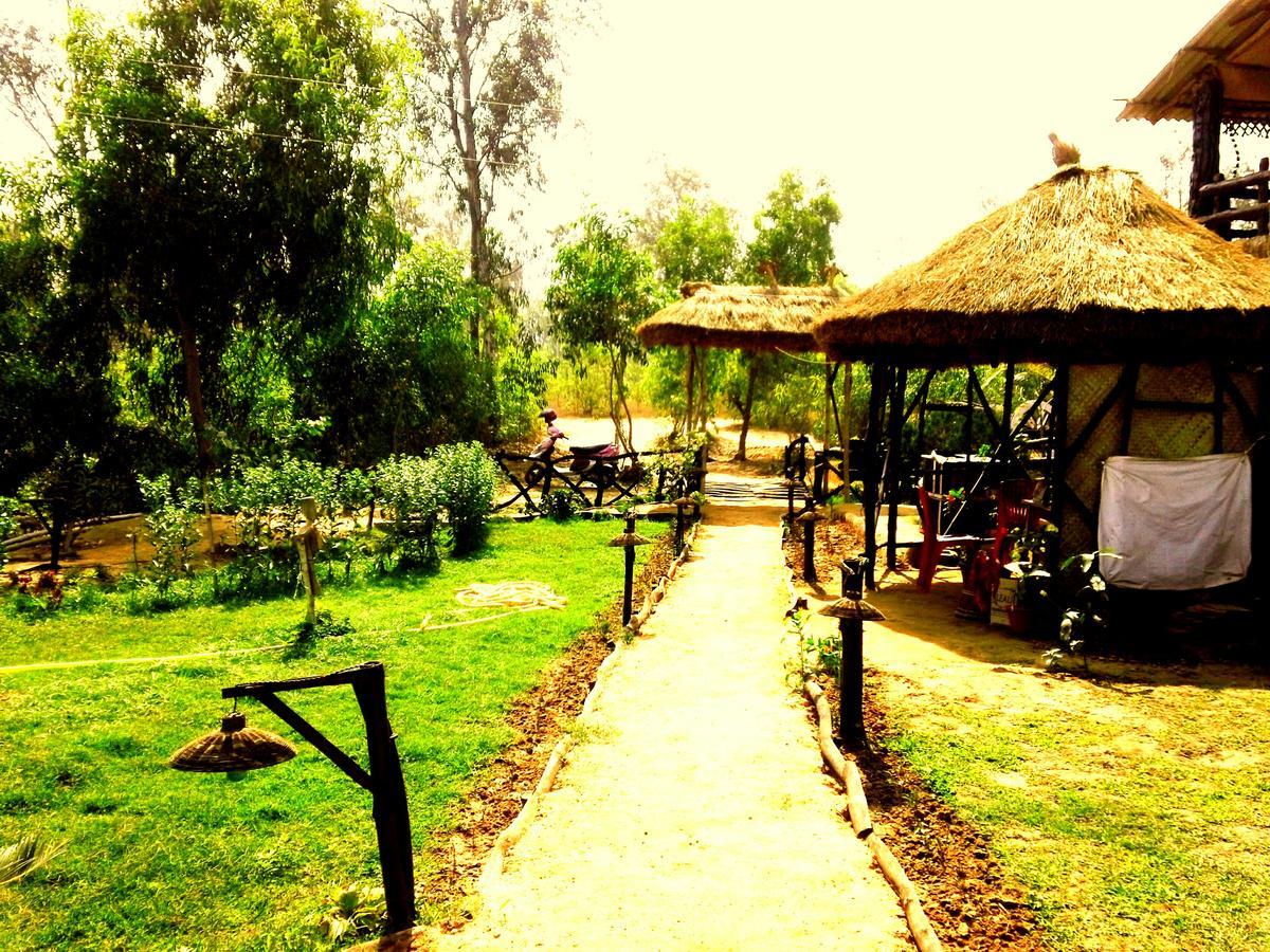 בולפור Roshnai Village Resort מראה חיצוני תמונה