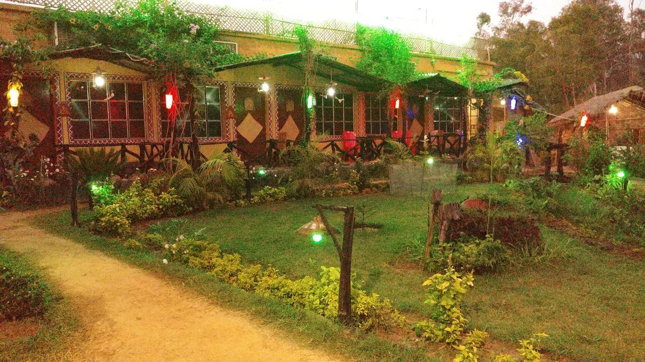 בולפור Roshnai Village Resort מראה חיצוני תמונה
