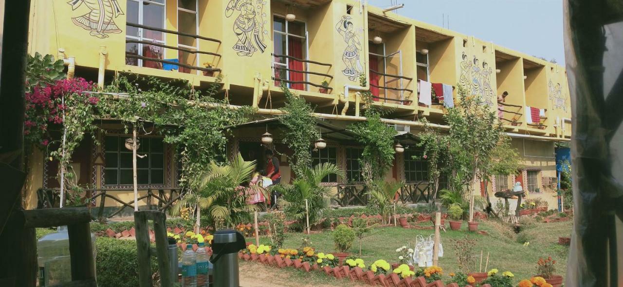 בולפור Roshnai Village Resort מראה חיצוני תמונה