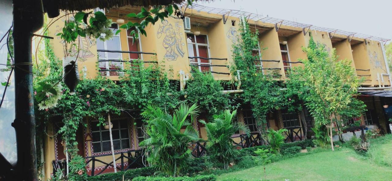 בולפור Roshnai Village Resort מראה חיצוני תמונה