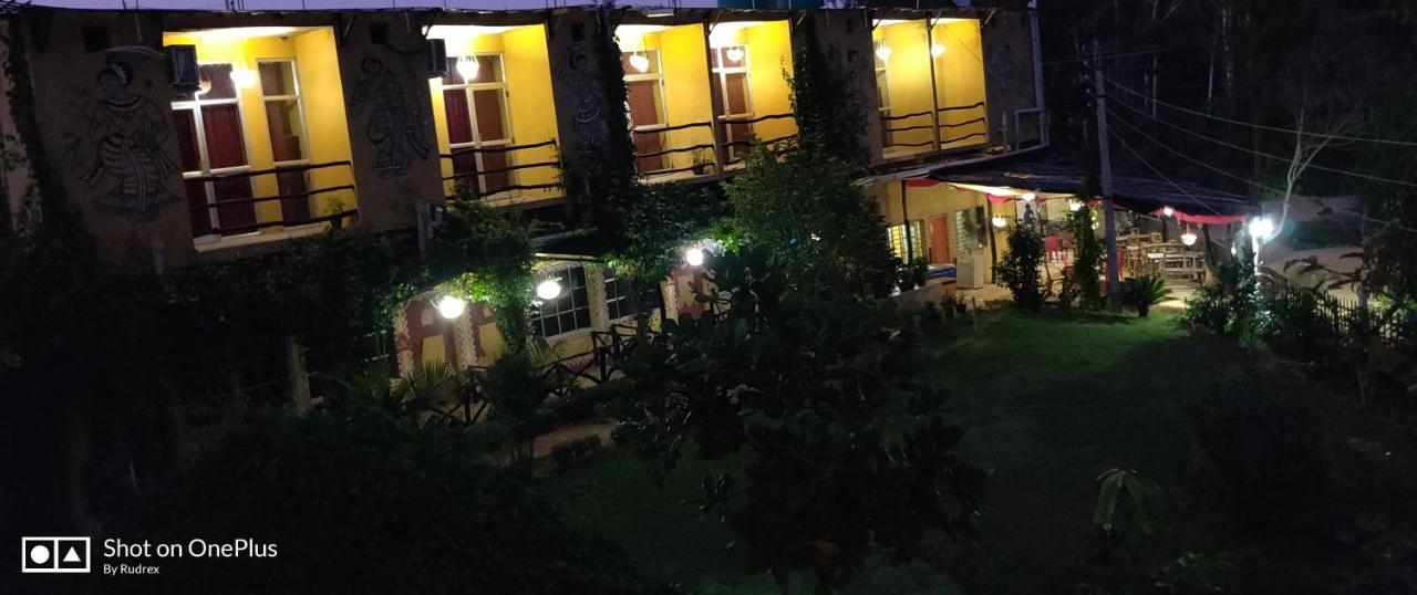 בולפור Roshnai Village Resort מראה חיצוני תמונה